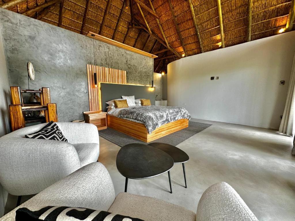 La Joya Lodge Conference Centre And Spa Pelindaba Buitenkant foto