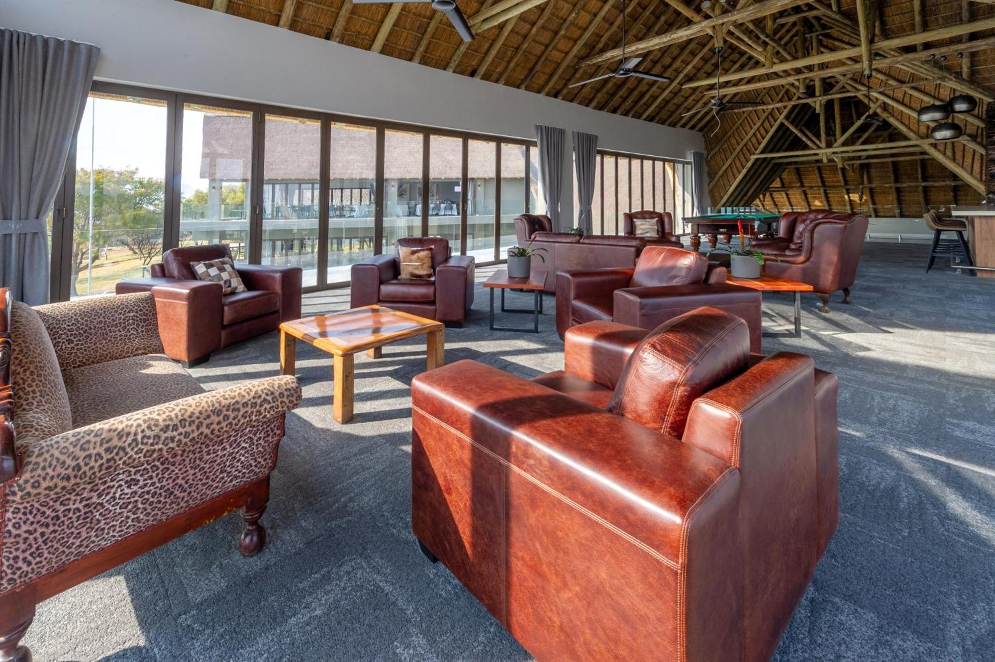 La Joya Lodge Conference Centre And Spa Pelindaba Buitenkant foto